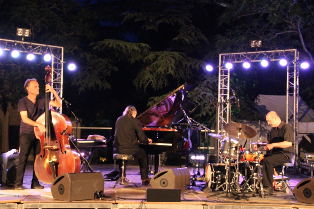 Piero iannetti, photo de concert avec Frédéric Chopin jazz project, à  Gréasque.