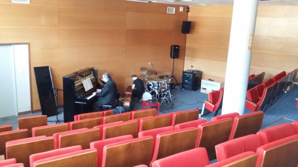 Piero iannetti, concert en médiathèques avec Frédéric Chopin jazz project, Médiathèque de Hyères les palmiers.